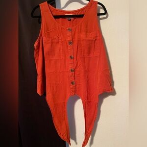 Women’s Sleeveless Button Down Shirt